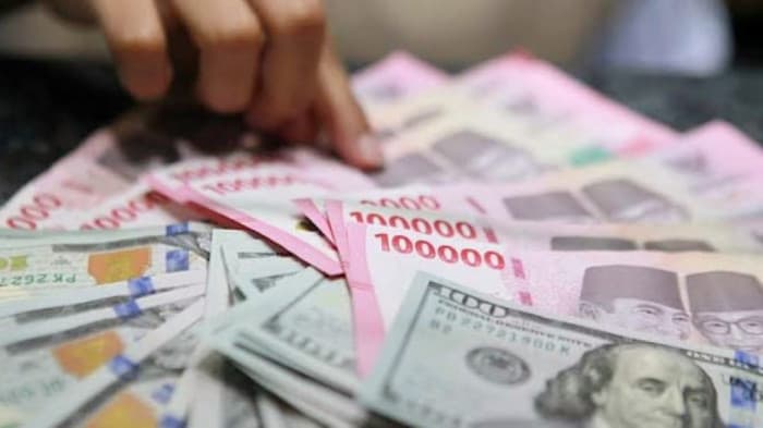 Rupiah Ditutup Menguat, Dolar AS Tembus Rp17.125